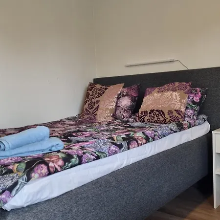 Kompakti Yksioe Numero 12 Pienkerrostalossa Pori