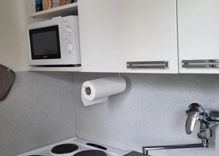 Kompakti Yksioe Numero 12 Pienkerrostalossa *